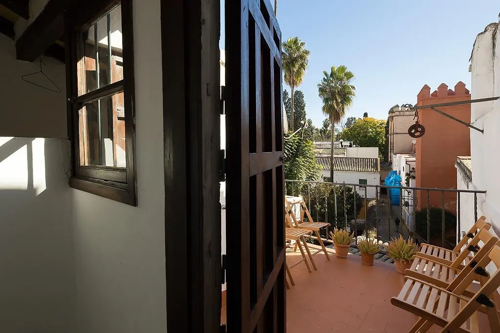 Holi-Rent Historic House Next To The Alcazar Apartment Seville