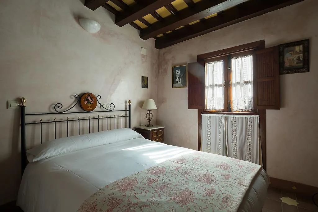 Holi-Rent Historic House Next To The Alcazar Apartment Seville 0*,