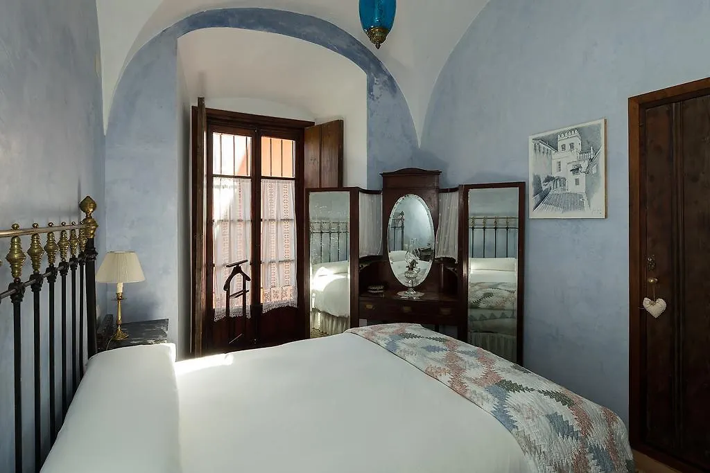 Holi-Rent Historic House Next To The Alcazar Apartment Seville