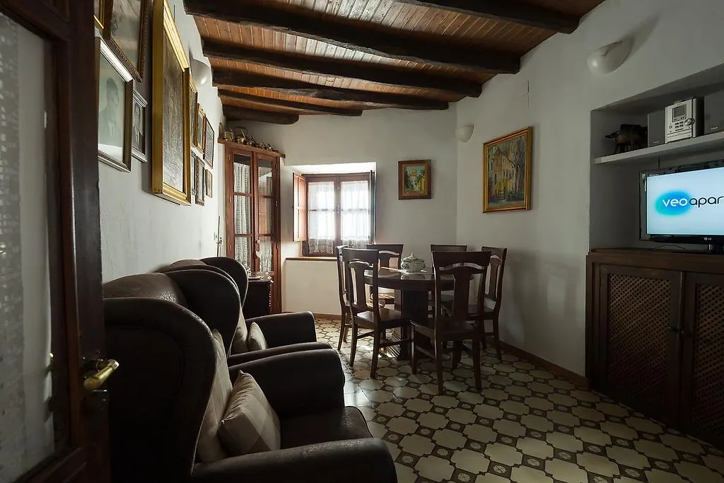 Holi-Rent Historic House Next To The Alcazar Apartment Seville